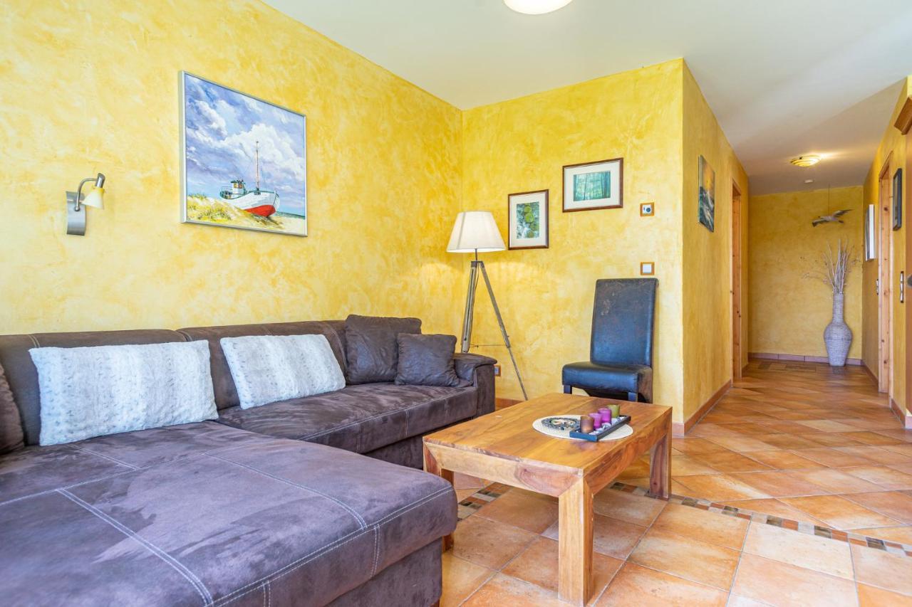 Ferienwohnung Romantica Am Strand Von Juliusruh Exterior photo